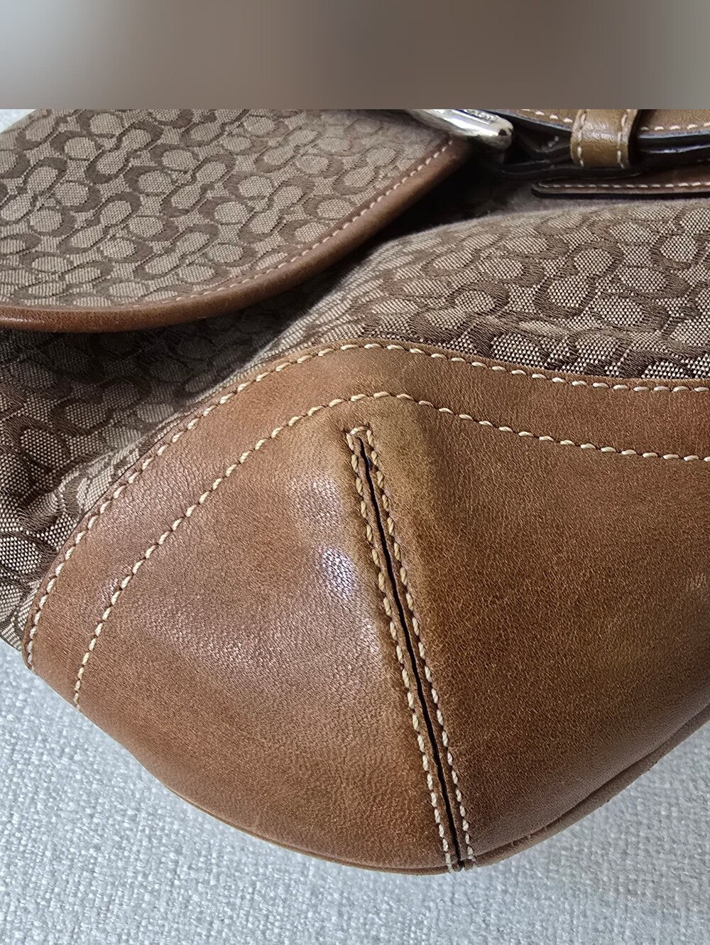 Vintage Coach Soho Signature Brown Canvas and Leather Shoulder Bag - Picture 3 of 14
